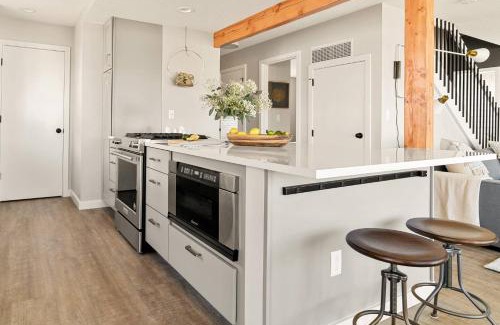 Rockaway Beach House | Seas the Day.