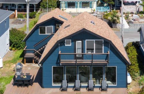 Rockaway Beach House | Seas the Day.