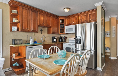 Galveston Condo | Seascape 2111 2 Bedroom Condo by RedAwning