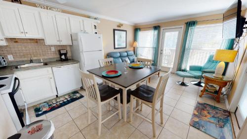 Galveston Apartment | Seascape 2201 Hotel Room
