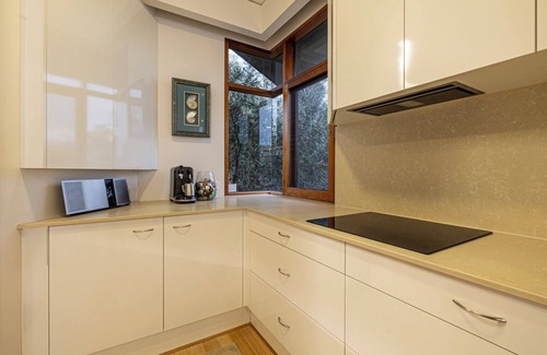 Tennyson House | Seascape Beach House, Tennyson – Ocean Views & Luxe