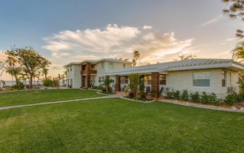 Marathon Hotel | Seascape Resort & Marina