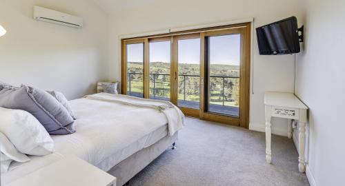 Hindmarsh Valley Bed & Breakfast | Seascape Retreat