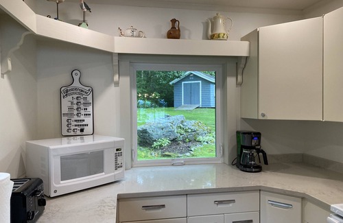 Trenton Cottage | SeaScape-Trenton Oceanfront very close to Acadia Nat'l Park in tranquil setting