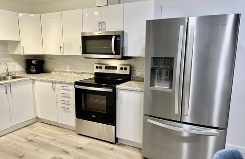 Boynton Beach Apartment | Seashell 5 - You seasonal rental less than a mile from the beachnGreat Location!