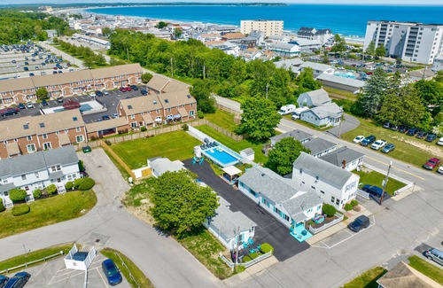 Old Orchard Beach Cottage | Seashell Cottages/JK Rentals - Cottage 1, 2 full beds, 1 twin