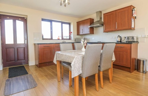 Longrock House | SEASHELLS, family friendly, country holiday cottage in Marazion
