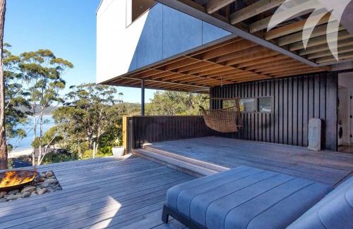Smiths Lake House | Seashells Lakeside Holiday Perfection
