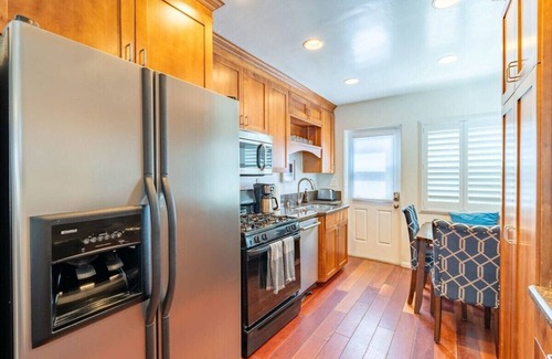 South Mission Beach Apartment | Seashore Retreat - Family Oasis Steps from the Sand