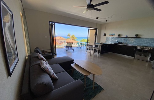 Oistins Apartment | Seaside apartment with a view