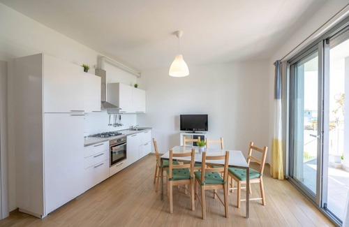 Pineto Apartment | Seaside apartment with large garden