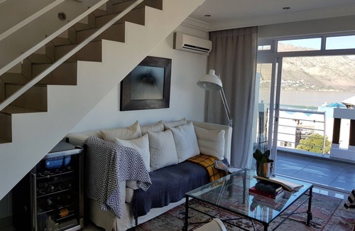 Gordon's Bay Apartment | Seaside Apartment in Gordon's Bay