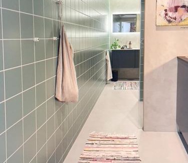 Veiholmen House | Seaside Boathouse In Veiholmen