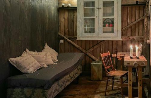 Veiholmen House | Seaside Boathouse In Veiholmen