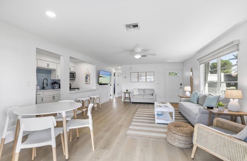 Isles of Capri House | Seaside Boathouse on the Isles of Capri!