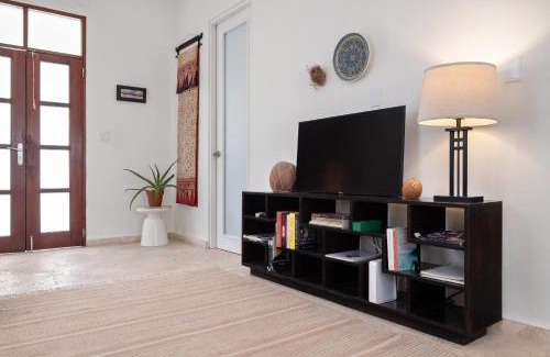 Puerta de Tierra Apartment | Seaside Caribbean Comfort - Between Beach and City