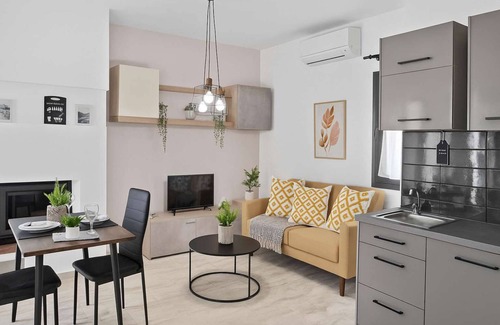 Kokkini Chani House | Seaside Charm near Heraklion,Villa Maro II Getaway