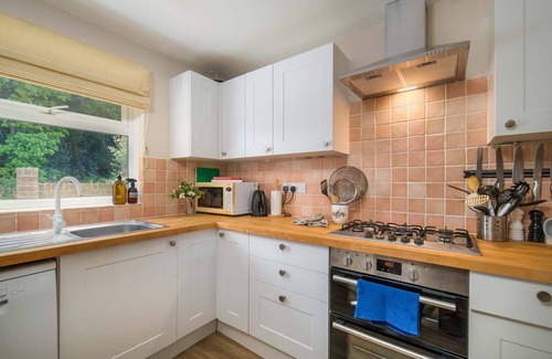 Bembridge Apartment | Seaside coastal 3 bed cottage