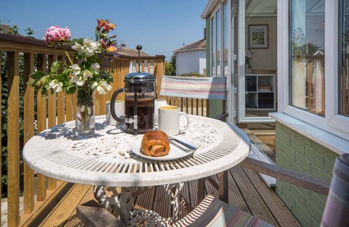 Bembridge Apartment | Seaside coastal 3 bed cottage