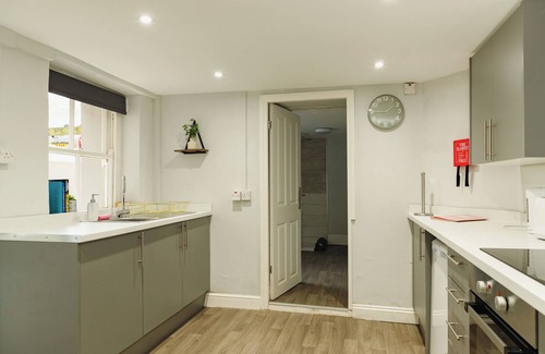 Llandudno House | Seaside Escape: Peaceful 2BR in Picturesque Wales