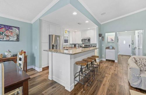 Jacksonville Beach House | Seaside Escape w Pool 5 Min Walk to Beach