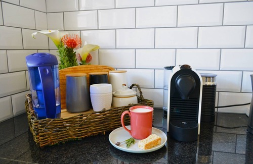 Voelklip House | Seaside family holiday home with exquisite mountain view (disabled-friendly)