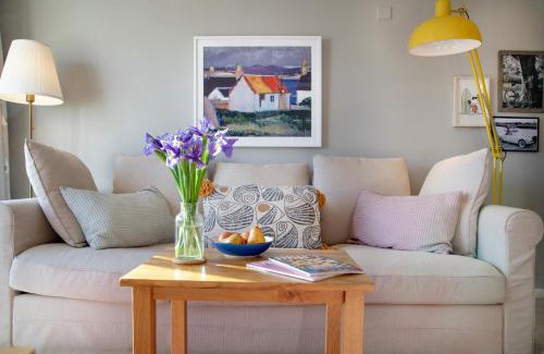 Sidmouth Apartment | Seaside Haven