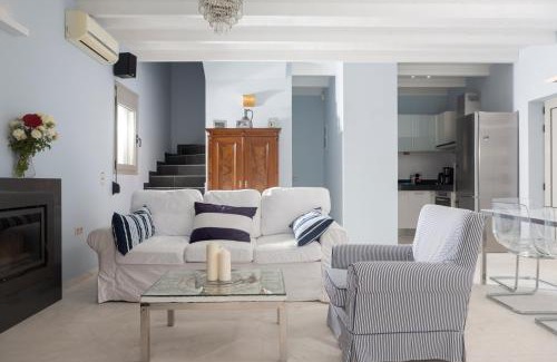 Achlia House | Seaside Home Crete - Dream Oceanfront Getaway