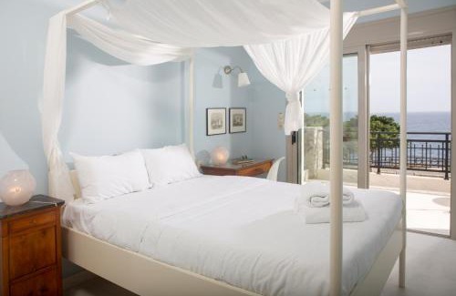 Achlia House | Seaside Home Crete - Dream Oceanfront Getaway