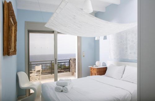 Achlia House | Seaside Home Crete - Dream Oceanfront Getaway