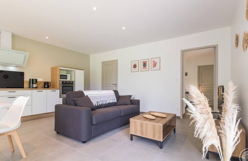 Anneville-sur-Mer Cottage | Seaside house with garden in Anneville-sur-Mer