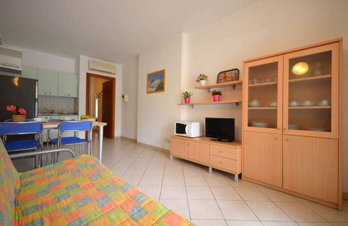 Bibione Pineda Apartment | Seaside modern flat in an elegant residence with swimming pool