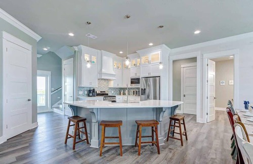 Galveston House | Seaside Sanctuary, Pool/Hot Tub
