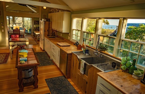 Provincetown House | Seaside Serenity, heated pool, hot tub, Sept. 15-27 and Columbus day available!