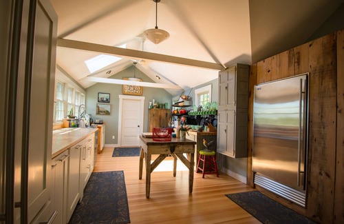 Provincetown House | Seaside Serenity, heated pool, hot tub, Sept. 15-27 and Columbus day available!
