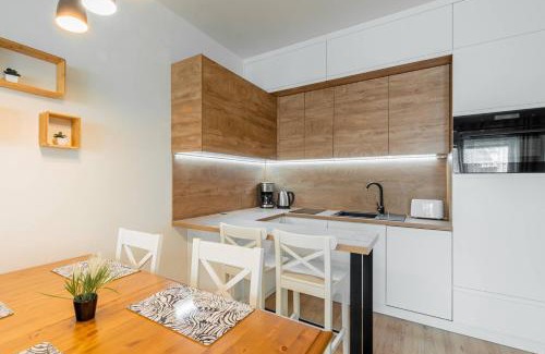 Pogorzelica Apartment | Seaside Sun Seasons 24 Apartments in Pogorzelica with Parking by Noclegi Renters
