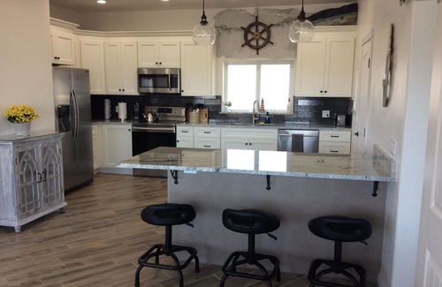 Crescent City House | Seaside Vacation Rental Fantastic Ocean and Battery Point light House veiws