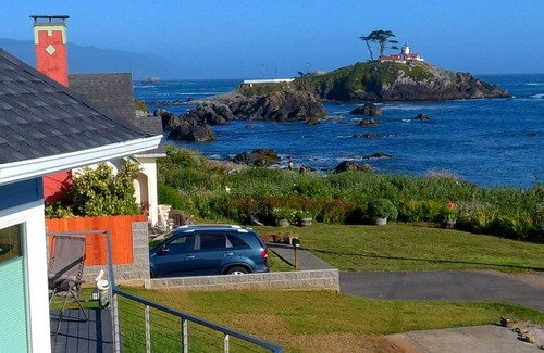 Crescent City House | Seaside Vacation Rental Fantastic Ocean and Battery Point light House veiws