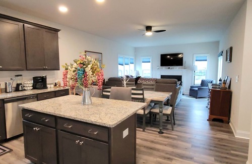 Rehoboth Beach House | SEASONAL, WEEKLY, AND MINI WEEKS AVAILABLE! BOOK NOW!