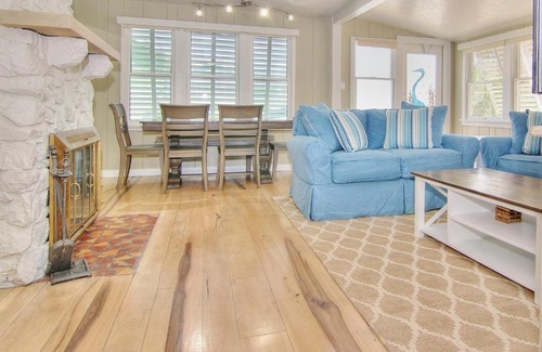 Treasure Island Apartment | SeaSpray Beach Cottage A