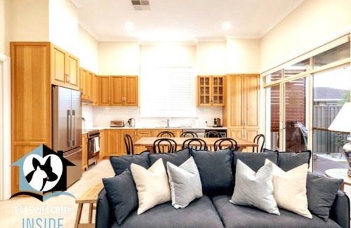 Victor Harbor House | Seaspray Cottage Holiday Accommodation Victor Harbor