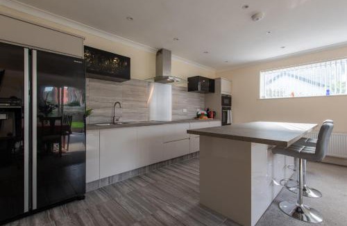 Penarth House | Seaview Cottage