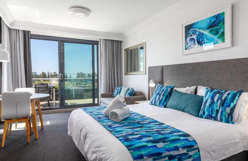 Kiama Hotel | Sebel Harbourside 301 Kiama