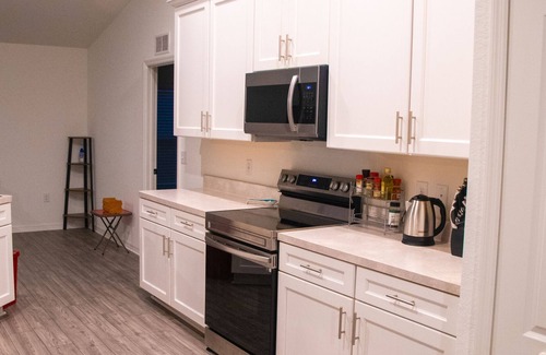 Sun 'N Lake House | Sebring's Slice of Heaven - Right next to Championship Golf Course!
