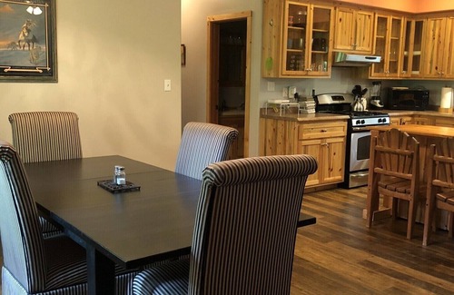 Heron House | Secluded 2bdrm home on low bank river.