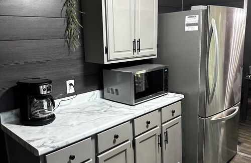 Warsaw House | Secluded 3-bedroom house within 3 minutes to downtown Warsaw