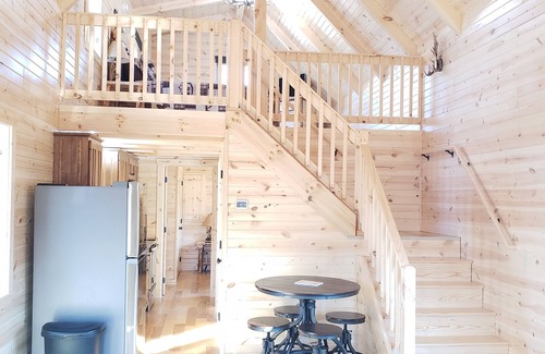 Rockbridge Cabin | Secluded, beautiful cabin with hot tub and fire pit in heart of Hocking Valley!
