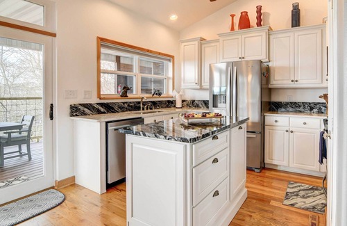 Branson House | Secluded Branson Escape w/Pool & Game Room!