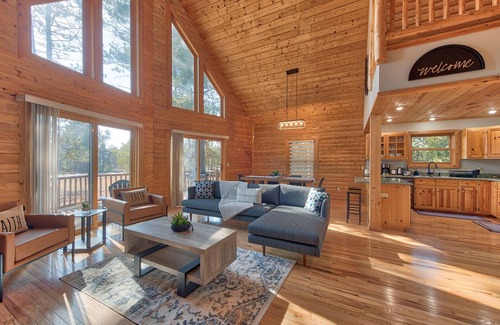 Mancelona Cabin | Secluded Cabin Retreat – Your Escape to Nature!