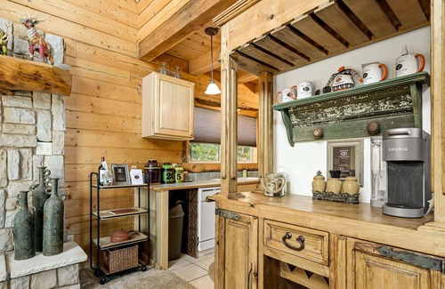 Pagosa Meadows IV Cabin | Secluded cabin with lofted layout, grill, great views, & jetted tub